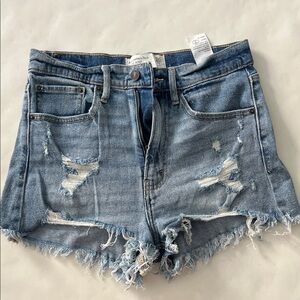 Abercrombie & Fitch Medium Wash High Rise Denim Cotton Shorts Distressed 2/26
